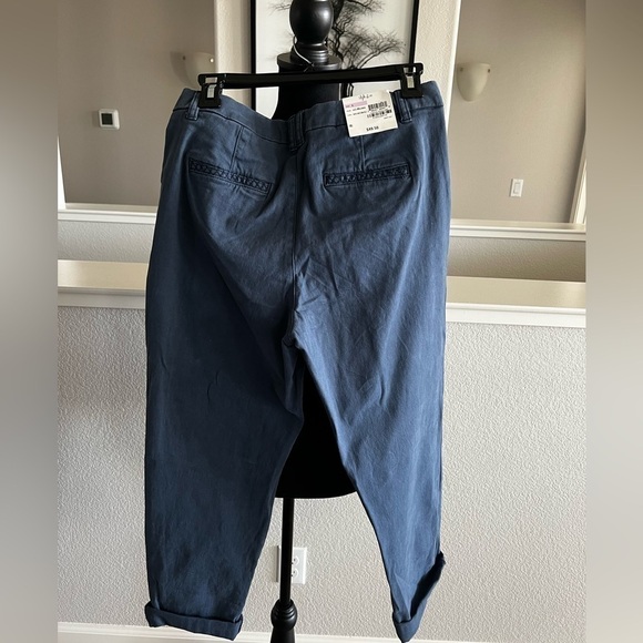 NWT Style & Co Boyfriend Chinos - Size 6 - Picture 2 of 9